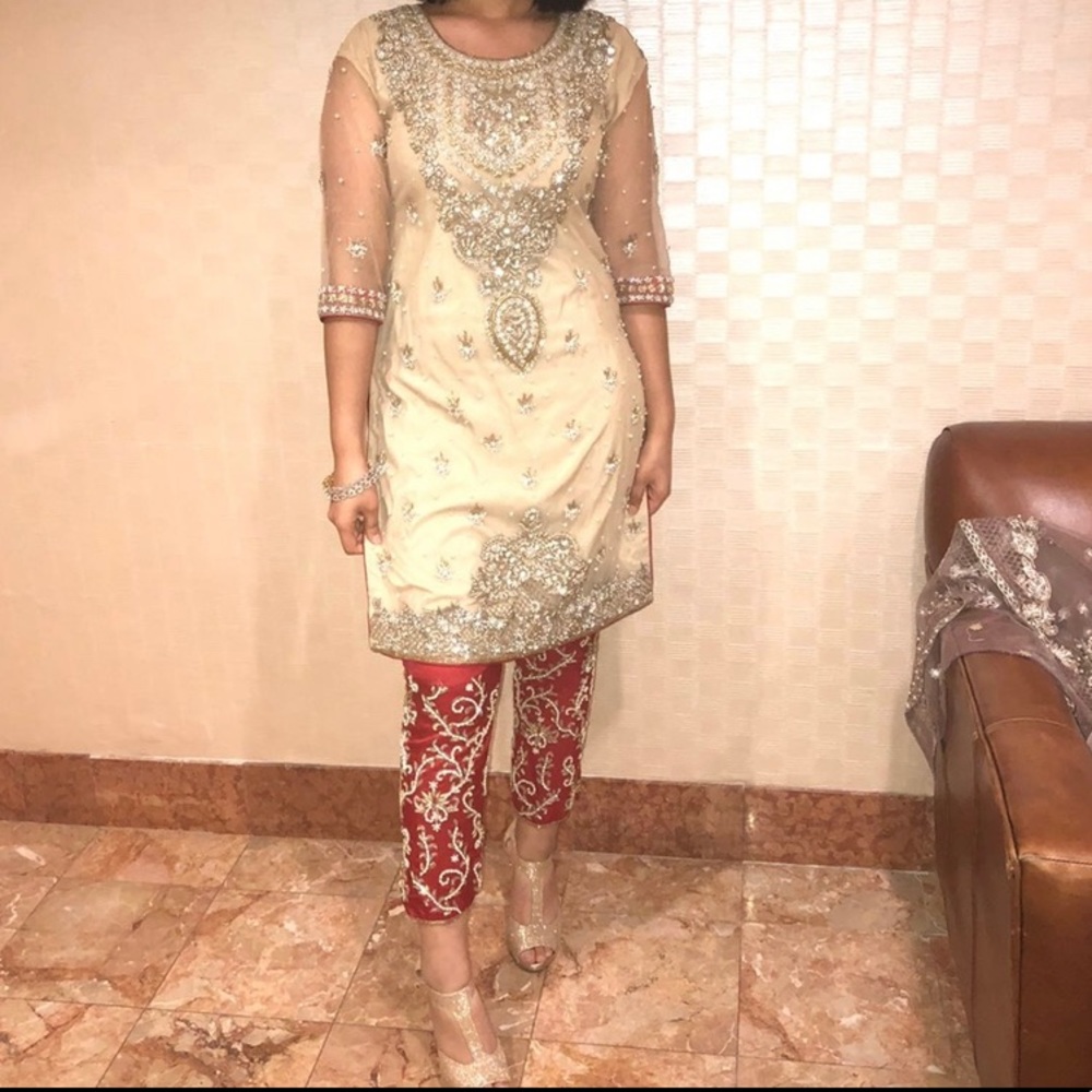 Indian/ Pakistani suit
